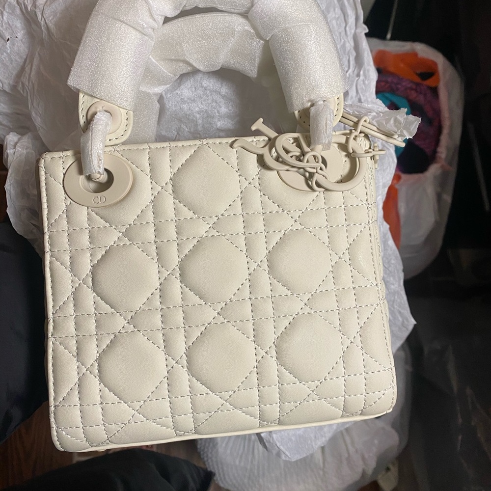 Lady dior ultra matte mini